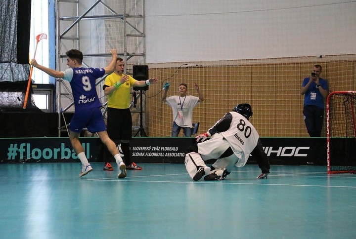 Mužský EFC má slovenského víťaza. Oslavuje Tsunami